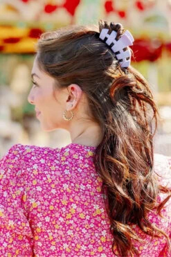 Lilac You - Medium Hair Clip -Occasionally Yours Lilac Medium 4