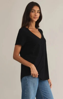 Asher V-neck Tee 4 Asher V-neck Tee -Occasionally Yours ZT241209 BLK SIDE 740x ccb634ee f219 4548 9685 2e321e8c832b