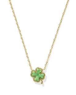 Clover Short Pendant Necklace