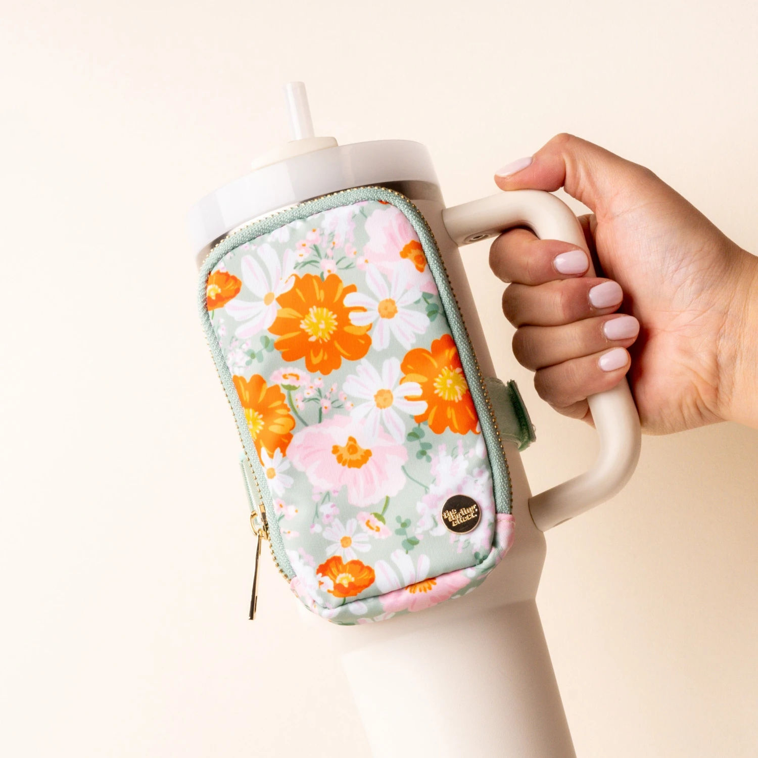 Tumbler Fanny Pack Tumbler Fanny Pack -Occasionally Yours the darling effect tumbler fanny pack bouquet beauty sage 1
